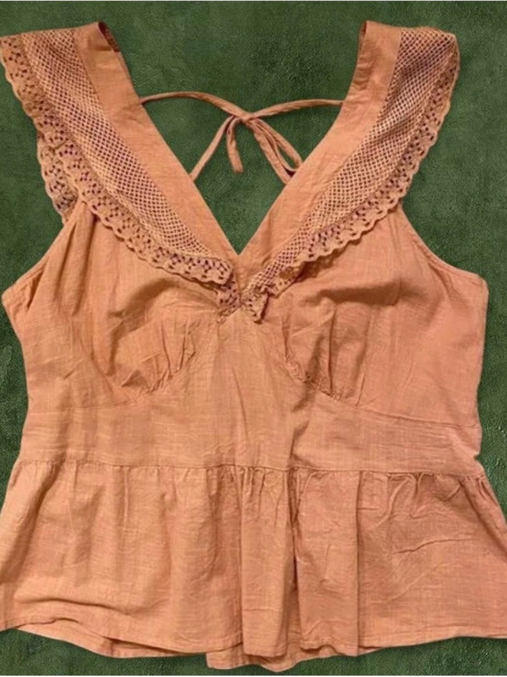 Old Navy Peach Lace-Trim Sleeveless V-Neck Peplum Top
